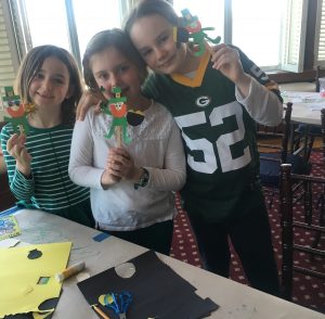 Larchmont_LYC_stpattys_crafts